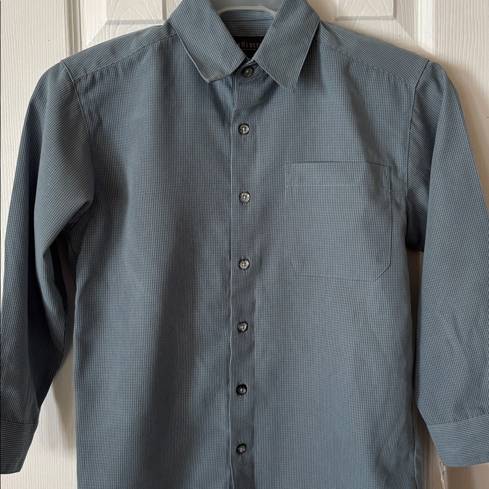 Shirt boys new sizeS 8 Van Heusen polyester long sleeve